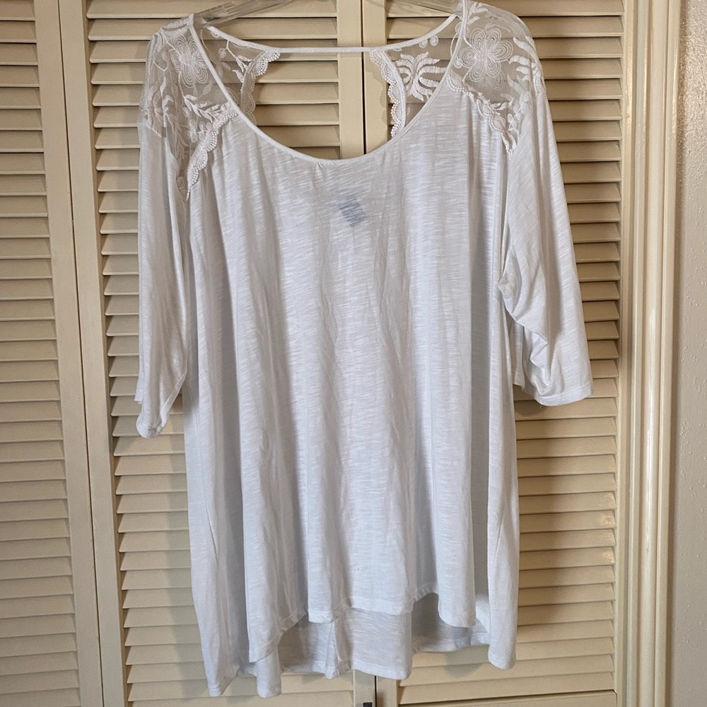 Torrid white blouse